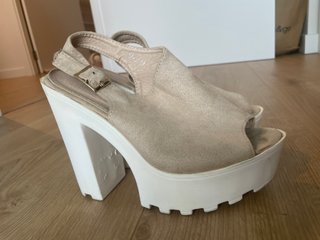 Sandalias con Plataforma Beige Talla 37