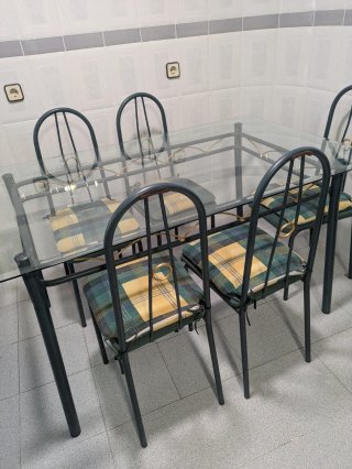 Conjunto Mesa de Forja y 5 Sillas