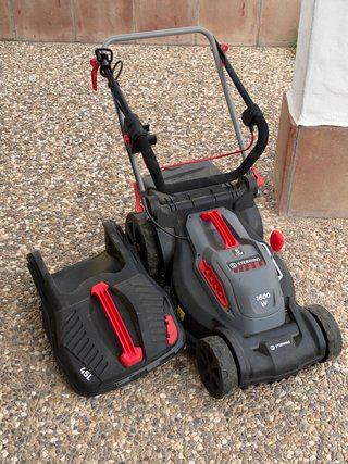 Cortacésped Sterwins 1600W
