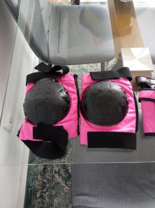 Set de Rodilleras y Muñequeras Rosa