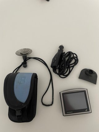 GPS TomTom con accesorios