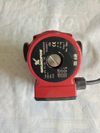 Bomba Grundfos UPS 25-50