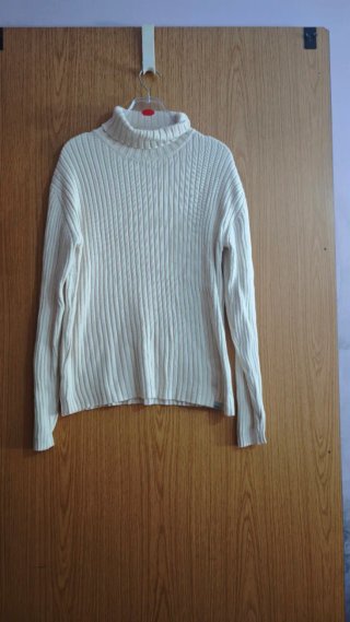 Jersey de cuello alto blanco