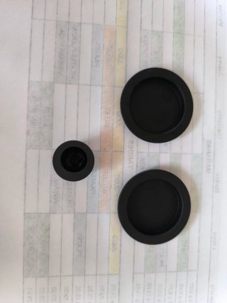 Uñero Tirador Negro Mate para puerta de madera