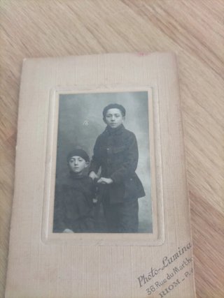 Fotografía antigua de estudio