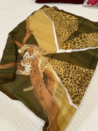 Pañuelo con estampado animal