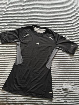 Camiseta técnica de compresión Adidas