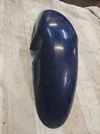 Guardabarros delantero azul