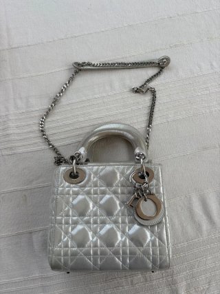Bolso Christian Dior Plateado