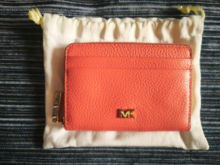 Cartera coral Michael Kors