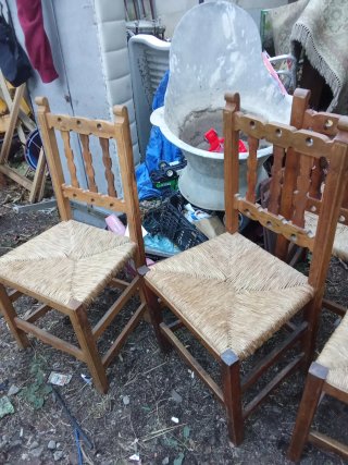 Set de de 12 sillas en madera de olivo