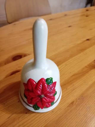 Campanella in ceramica con decoro natalizio