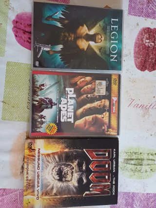 3 DVD: Legion, Il Pianeta delle Scimmie, Doom