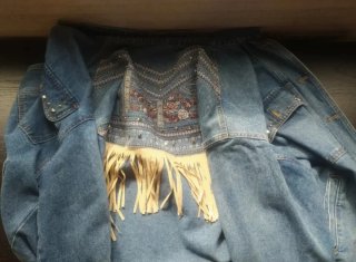 Chaqueta Vaquera con Flecos y Bordados