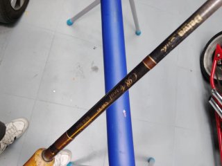 Caña de Mosca Daiwa Carbon C98 Trout y Carrete