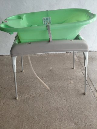 Bañera para bebé con soporte