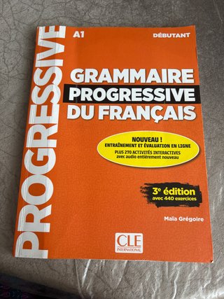 Libro para el aprendizaje del francés.