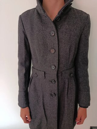 Abrigo de paño gris Mango Talla XS