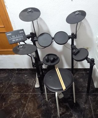 Batería Electrónica Yamaha DTX452K