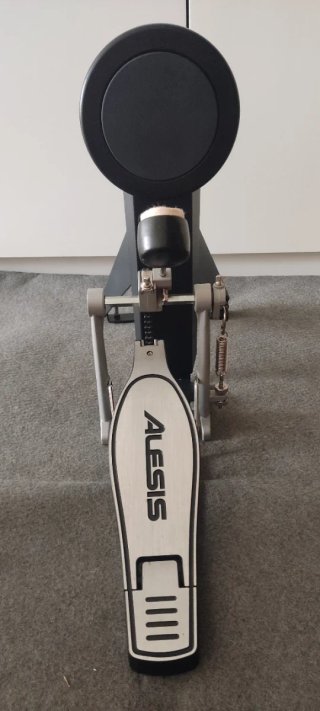 Pad de Bombo y Pedal Alesis