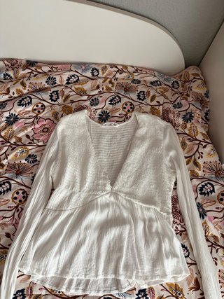 Blusa blanca Stradivarius