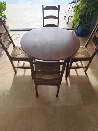 Mesa extensible MADERA MACIZA mallorquín 4 sillas