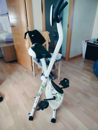 Bicicleta Estática Plegable Blanca
