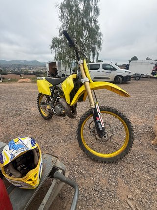 Suzuki rm 125