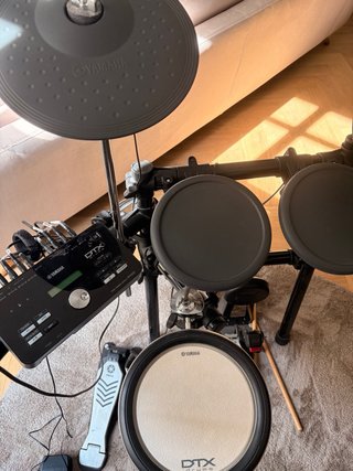 Batería Electrónica Yamaha DTX502