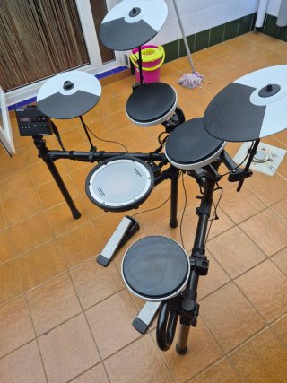 Batería Electrónica Roland TD-02KV