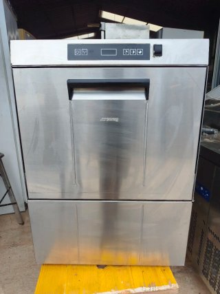 Lavavajillas Smeg 50x50cm (bomba desagüe)