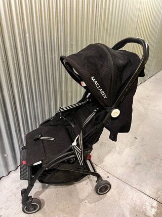 Silla de paseo Maclaren negra