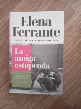 La amiga estupenda