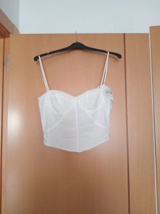 Top Blanco Estilo Corsé