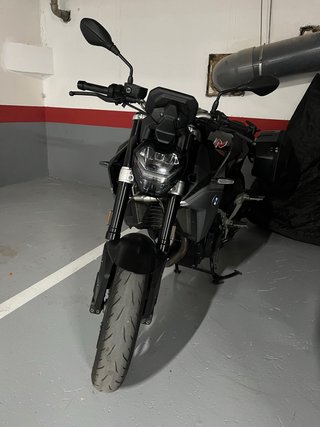 Moto BMW F900R 105cv