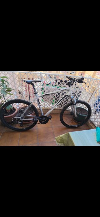 Bicicleta de Montaña Giant Revel