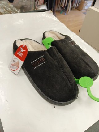Zapatillas de casa Jomix negras tallas 40 y 41