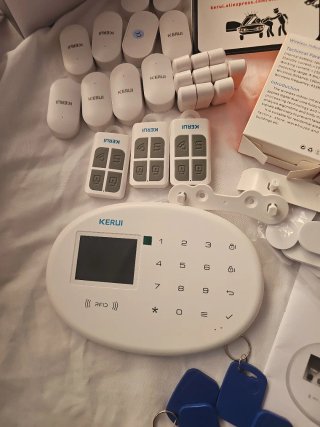 Kit Alarma KERUI WiFi/GSM con 14 Sensores