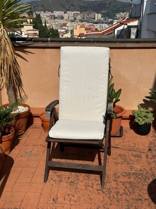 Sillón de terraza apilable con cojín