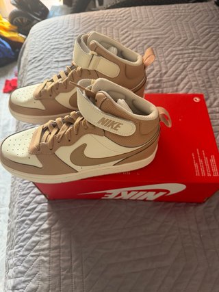 Zapatillas Nike tipo bota