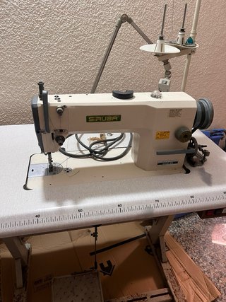 Máquina de coser industrial Siruba L018-M1