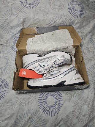 Zapatillas New Balance 740 Blanco/Plata