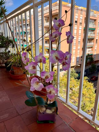 Orquídea Artificial en Maceta de Cristal