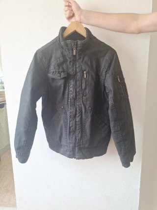 Chaqueta Negra Estilo Casual