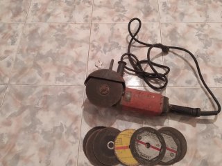 Amoladora Radial Grande con Discos