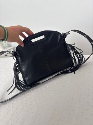 Bolso Negro con Flecos