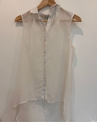 Camisa sin mangas blanca
