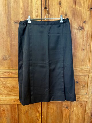 Falda Negra Plisada