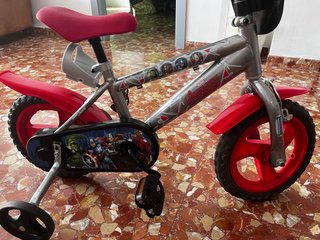 Bicicleta Infantil Avengers