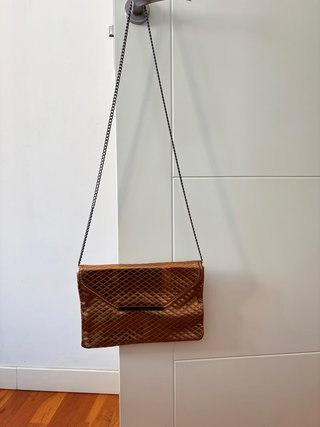 Bolso Clutch Bandolera Zara Dorado